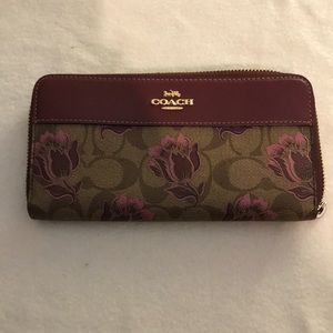 Coach wallet